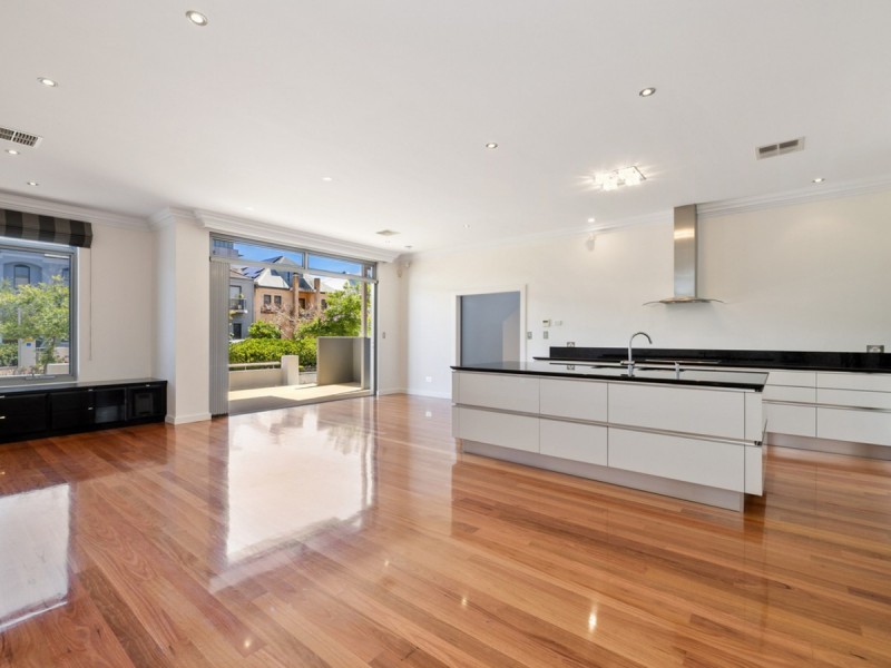 9 Old Belvidere Promenade, East Perth WA 6004