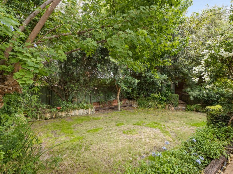 1a Grand Promenade, Bayswater WA 6053