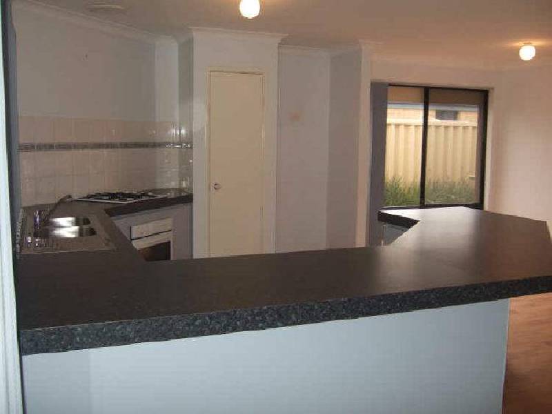 48 Whiteside Street, Cloverdale WA 6105