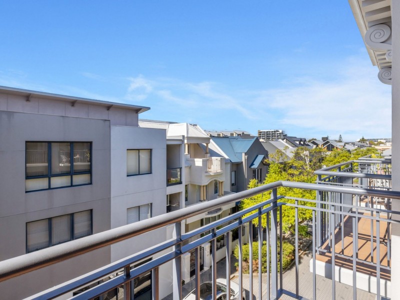 6/26 Saunders Street, East Perth WA 6004
