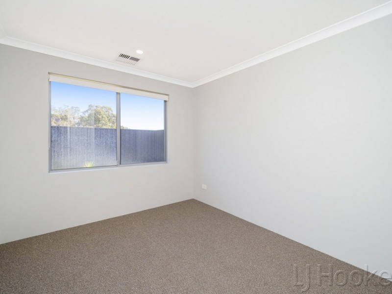 25 Preston Grove, South Guildford WA 6055