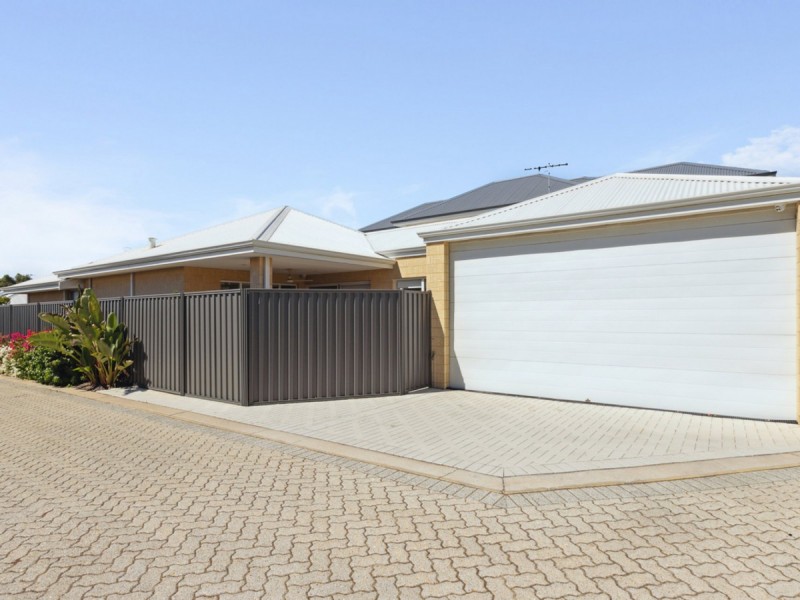 16D Nadilo Drive, Spearwood WA 6163