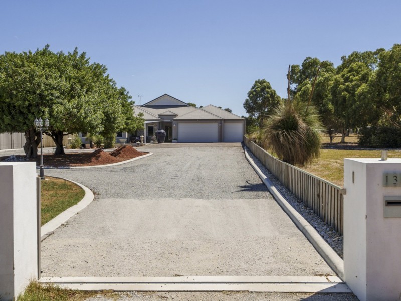 1317 Railway Parade, Bullsbrook WA 6084