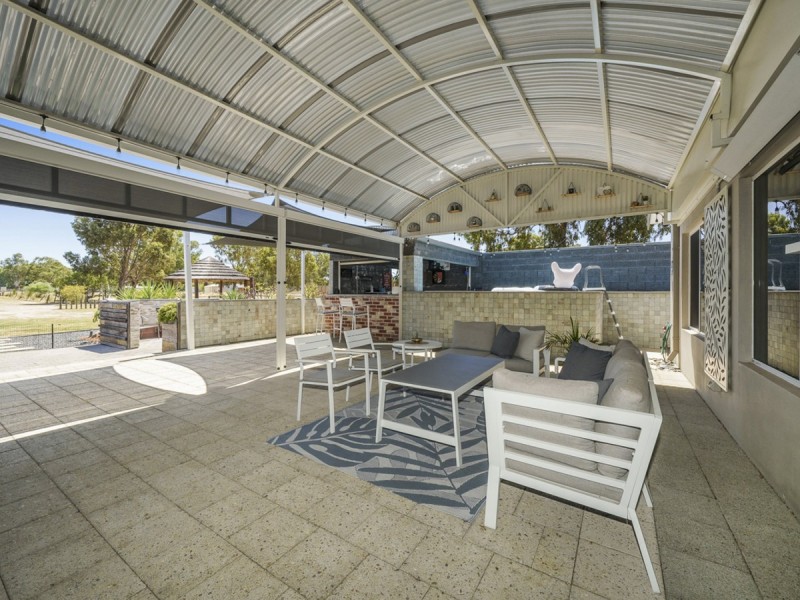 1317 Railway Parade, Bullsbrook WA 6084