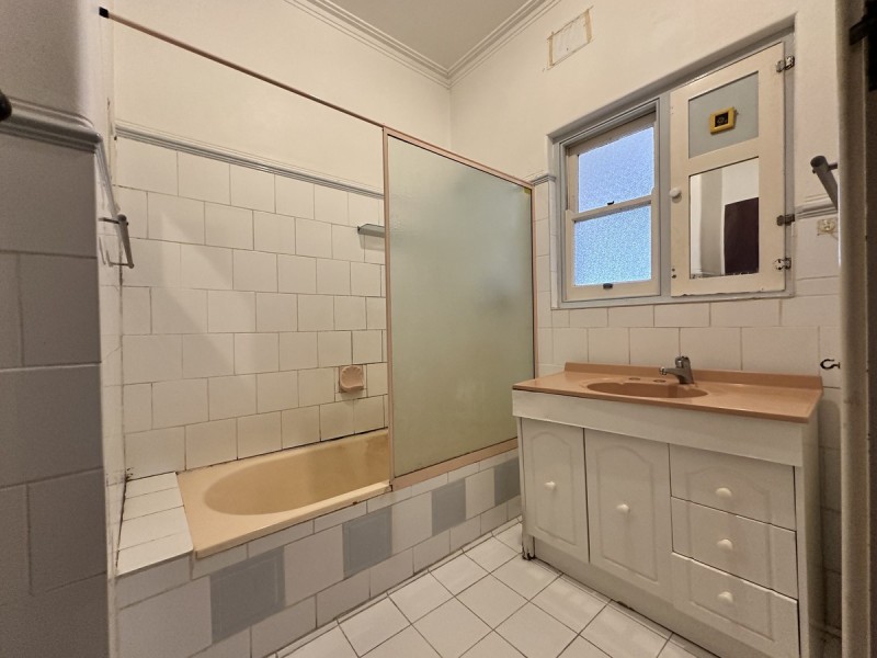 56 Kinninmont Avenue, Nedlands WA 6009