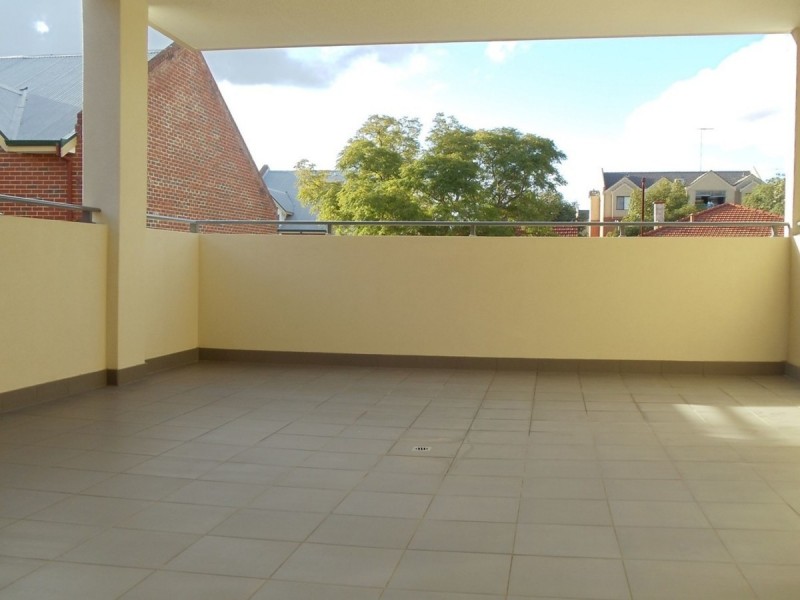 19/18 Wellington Street, East Perth WA 6004