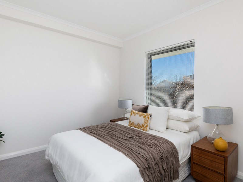 19/1 Henry Lawson Walk, East Perth WA 6004