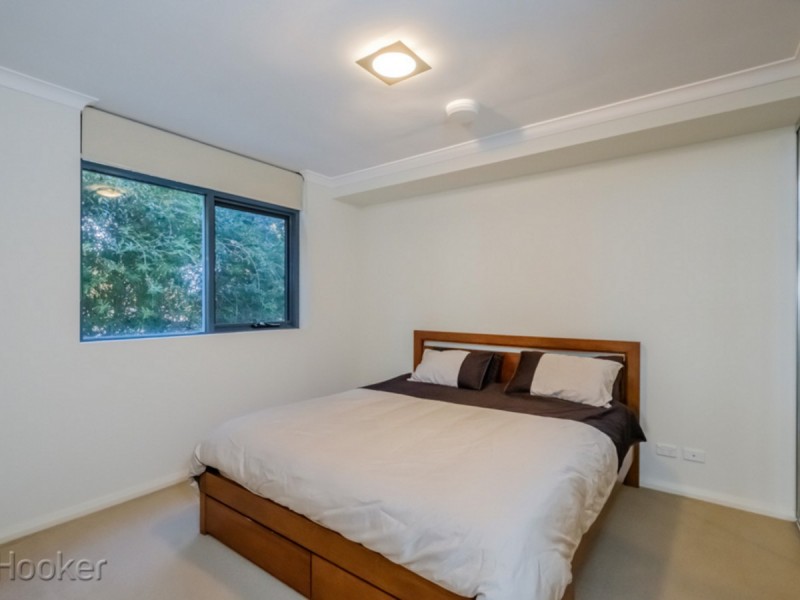 27/18 Wellington Street, East Perth WA 6004