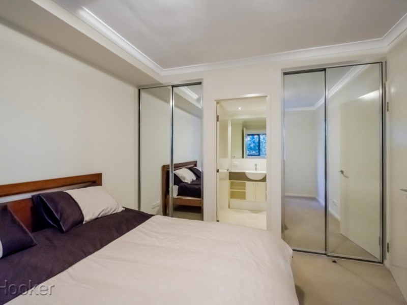 27/18 Wellington Street, East Perth WA 6004