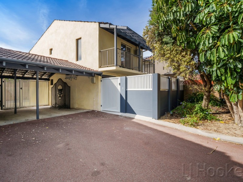 4/62 Eric Street, Como WA 6152