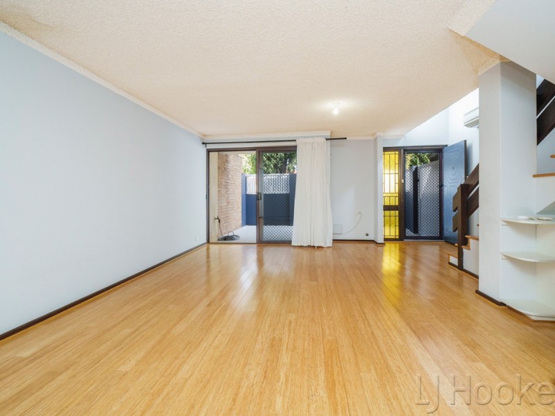 4/62 Eric Street, Como WA 6152