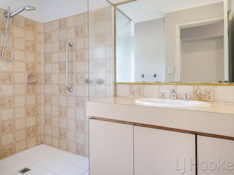 4/62 Eric Street, Como WA 6152