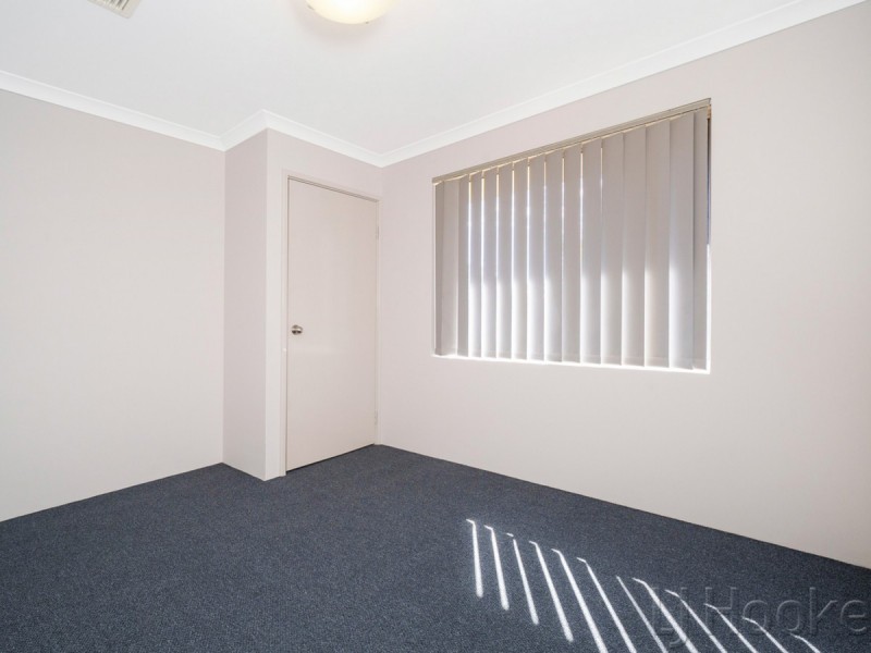 8 Clew Way, Jindalee WA 6036
