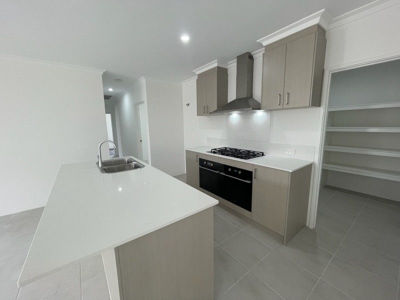 20 Charleston Road, Eglinton WA 6034