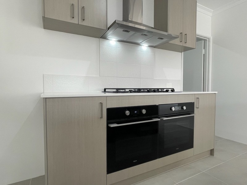 20 Charleston Road, Eglinton WA 6034