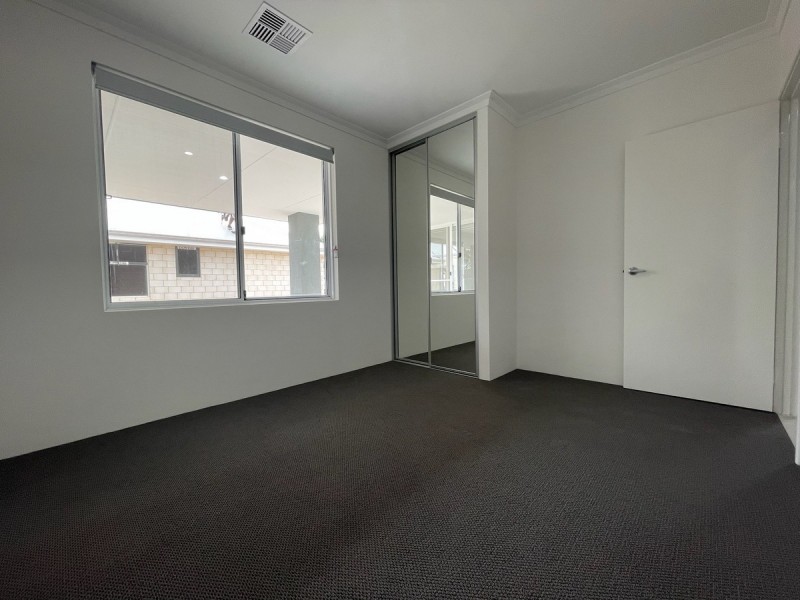 20 Charleston Road, Eglinton WA 6034