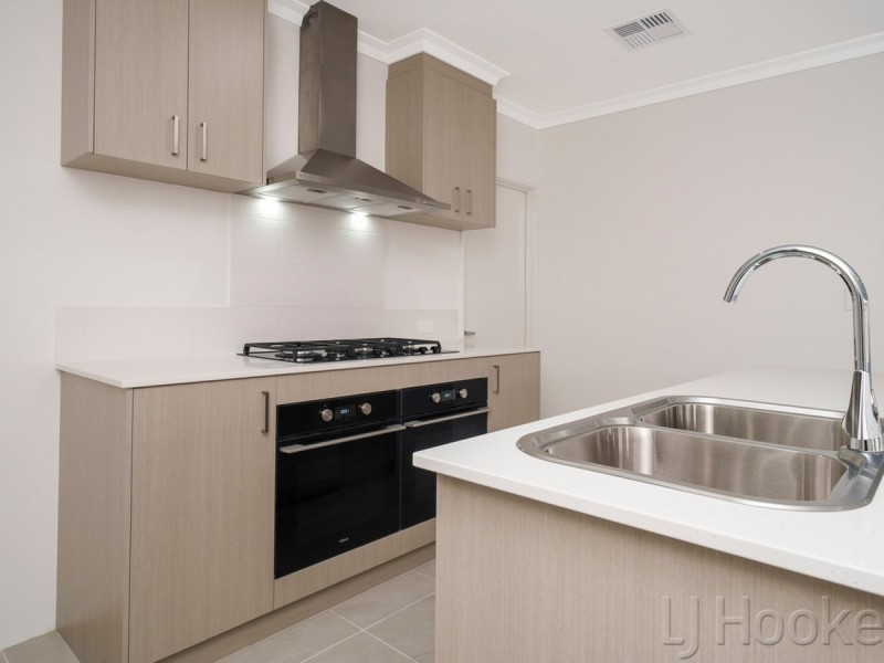 20 Charleston Road, Eglinton WA 6034