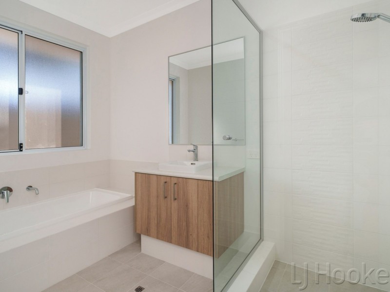 20 Charleston Road, Eglinton WA 6034