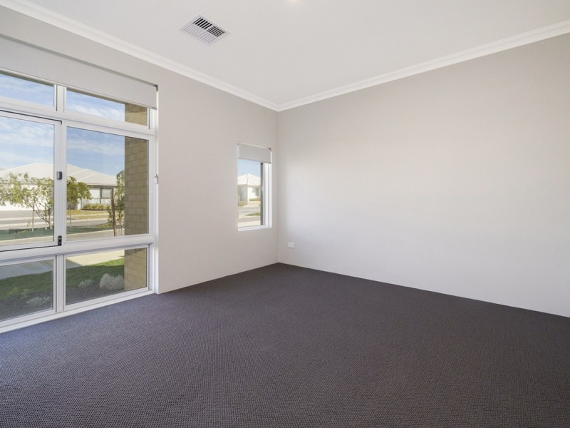 25 Boardwalk Street, Yanchep WA 6035