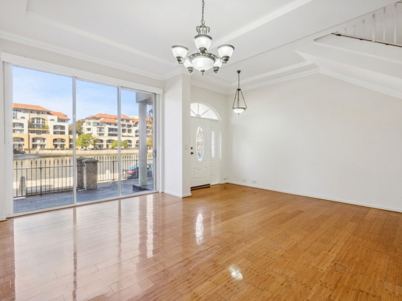 16 Henry Lawson Walk, East Perth WA 6004