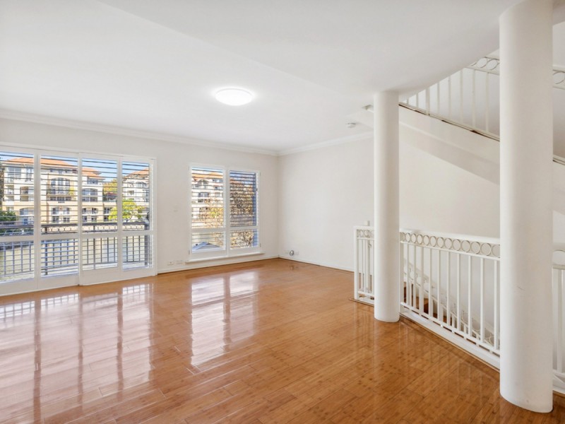 16 Henry Lawson Walk, East Perth WA 6004