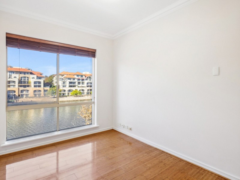 16 Henry Lawson Walk, East Perth WA 6004