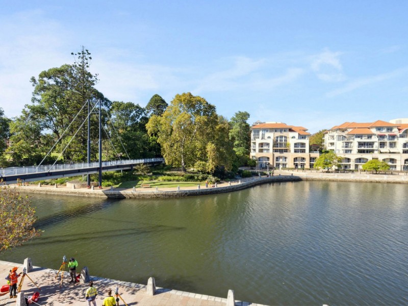 16 Henry Lawson Walk, East Perth WA 6004