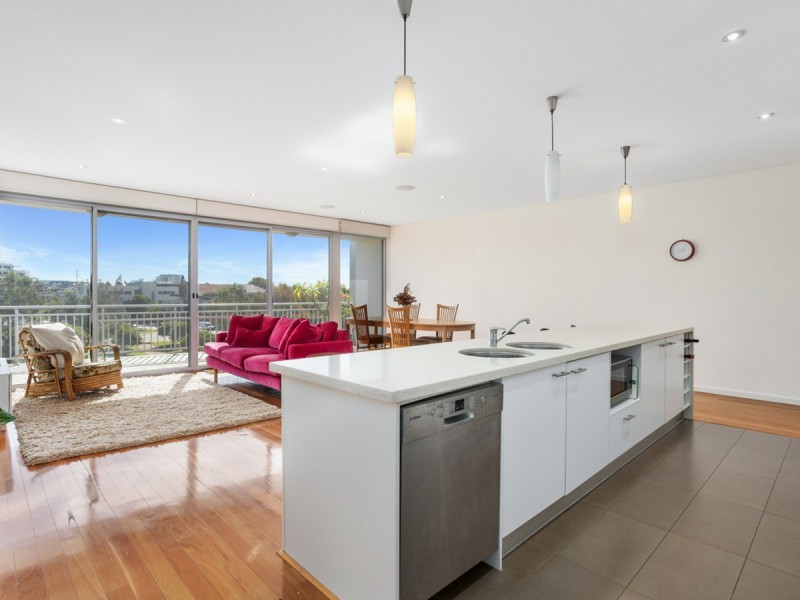 8/22 Eastbrook Terrace, East Perth WA 6004
