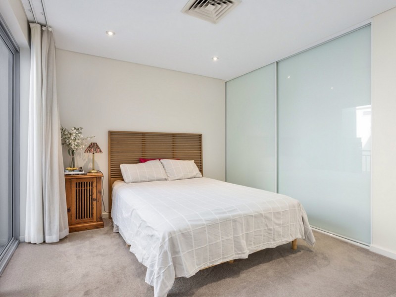 8/22 Eastbrook Terrace, East Perth WA 6004