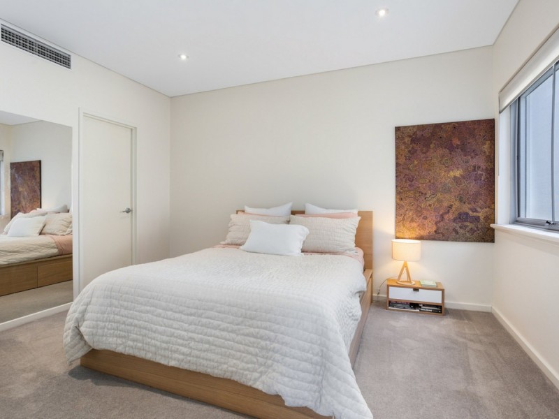 8/22 Eastbrook Terrace, East Perth WA 6004