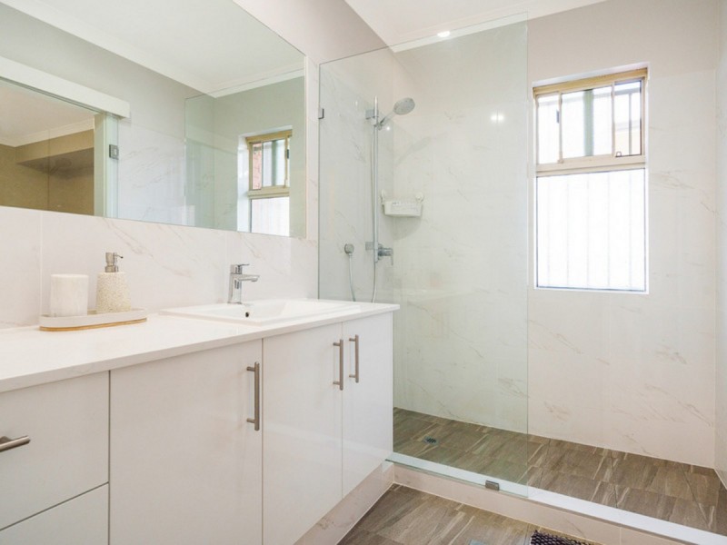 4B Matheson Road, Applecross WA 6153