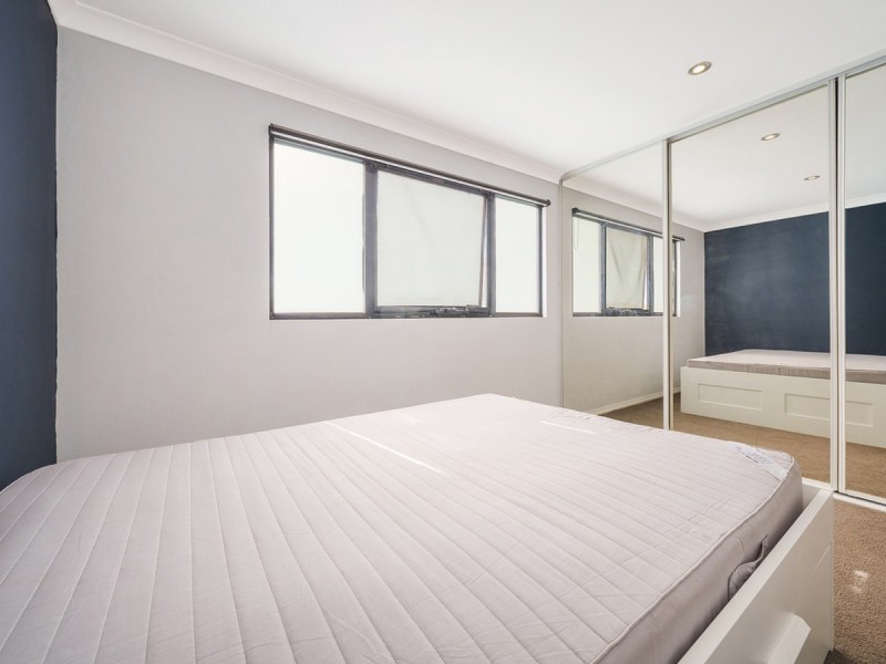 25/8 James Street, Perth WA 6000