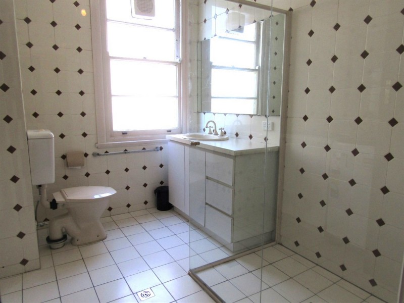 43/2 Sherwood Court, Perth WA 6000