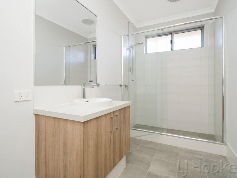 6 Hartog Way, Eglinton WA 6034