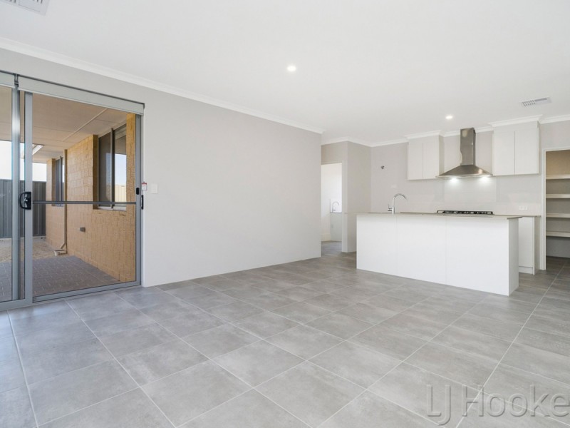 6 Hartog Way, Eglinton WA 6034