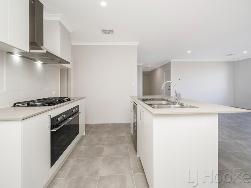 6 Hartog Way, Eglinton WA 6034