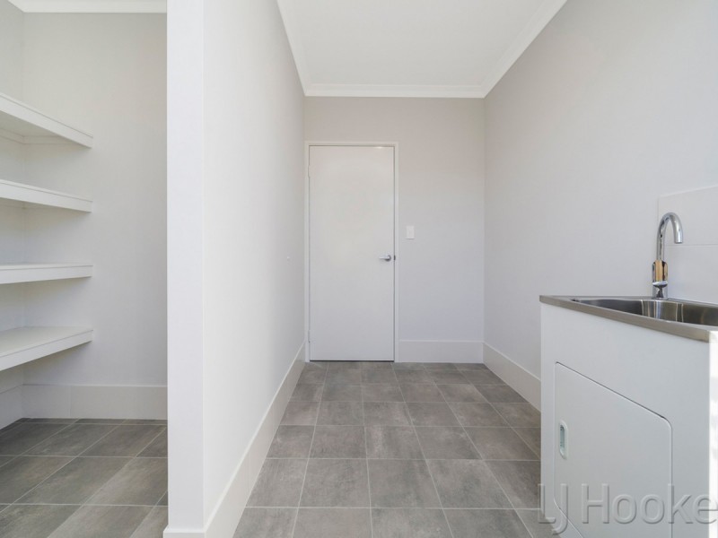 6 Hartog Way, Eglinton WA 6034