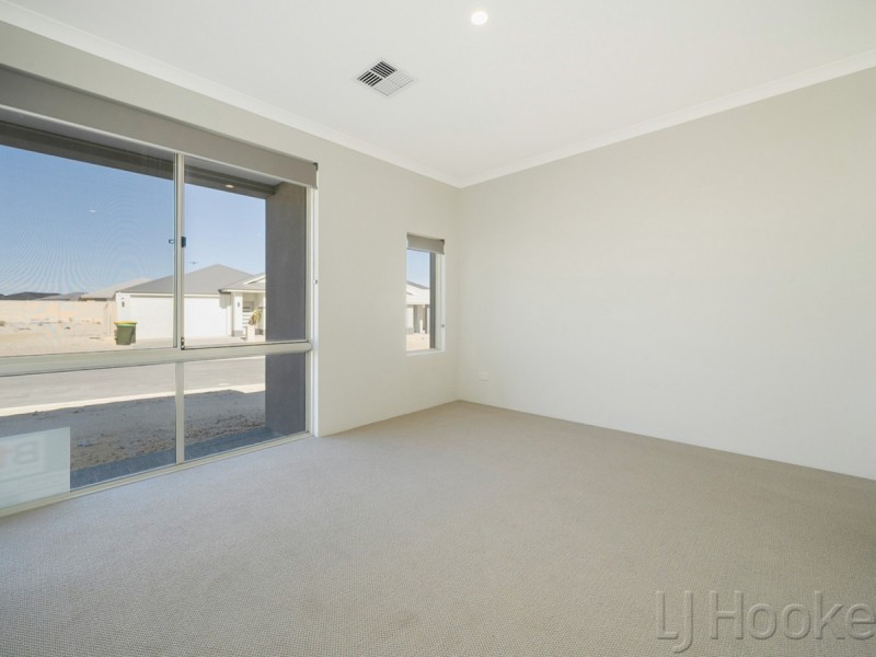 7 Primrose Loop, Eglinton WA 6034