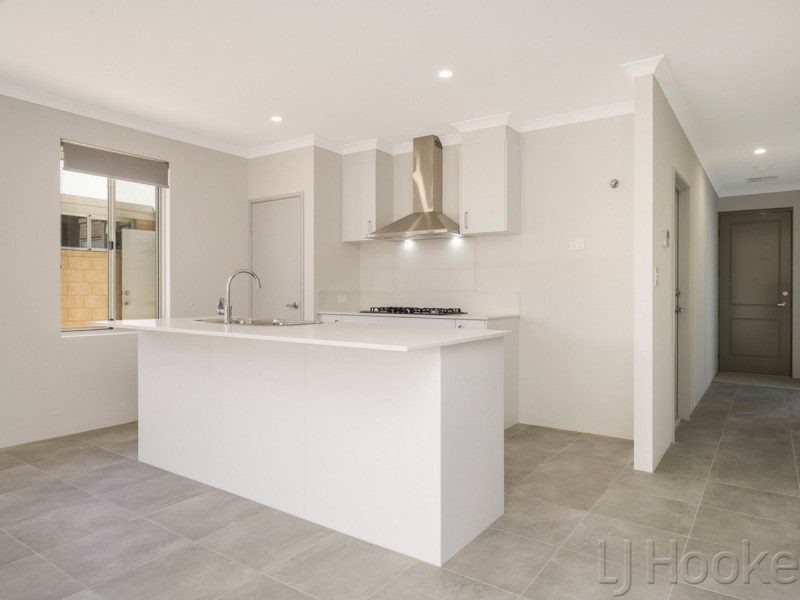 7 Primrose Loop, Eglinton WA 6034