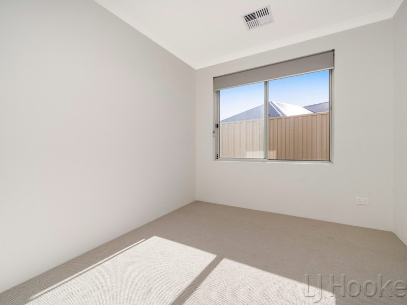 7 Primrose Loop, Eglinton WA 6034