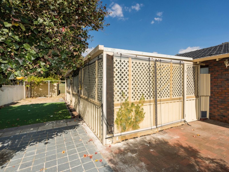 4 Barbel Close, East Cannington WA 6107