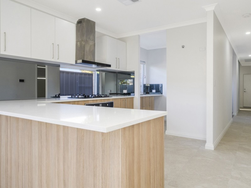 185A Armadale Road, Rivervale WA 6103