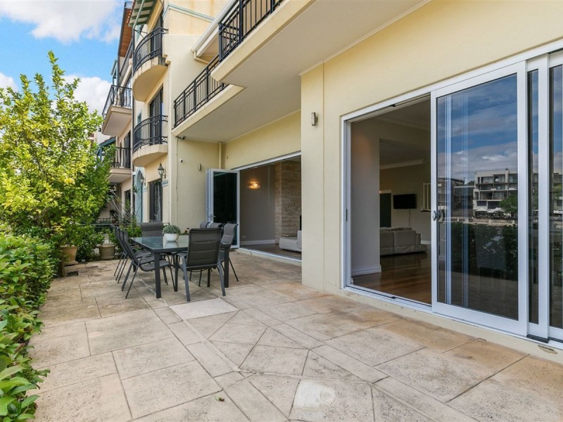 40 Henry Lawson Walk, East Perth WA 6004