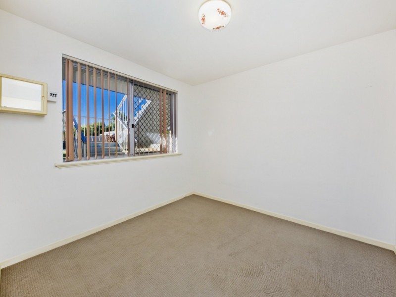 4/210 Swan Street, Yokine WA 6060