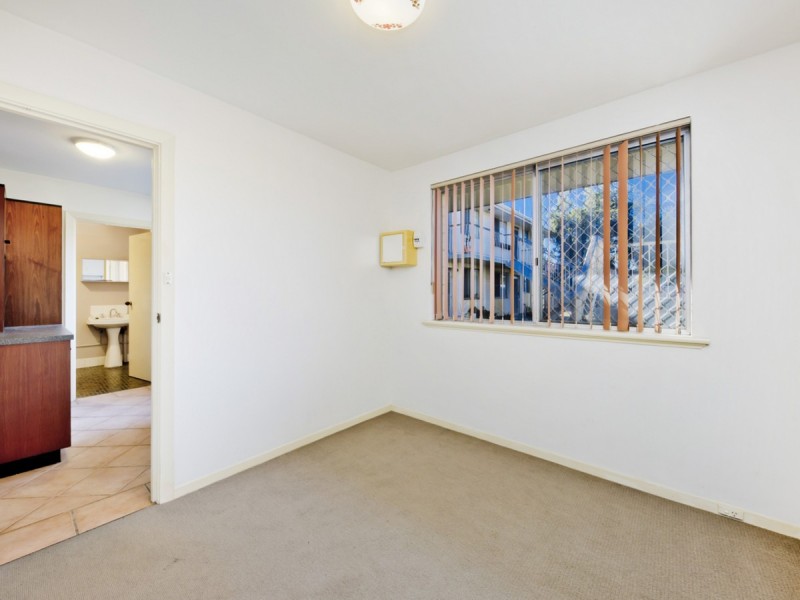 4/210 Swan Street, Yokine WA 6060