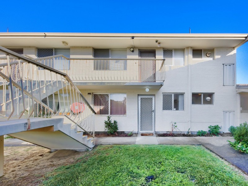 4/210 Swan Street, Yokine WA 6060
