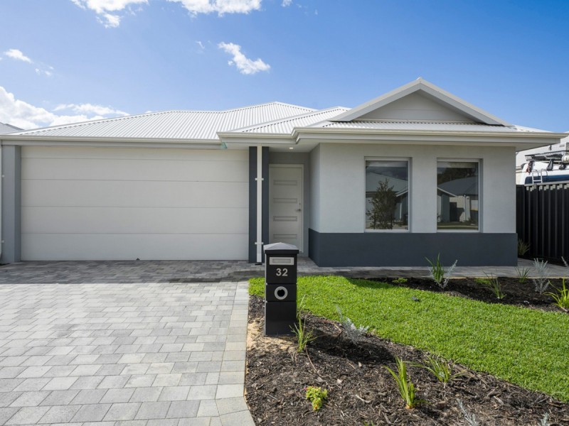 32 Preston Grove, South Guildford WA 6055