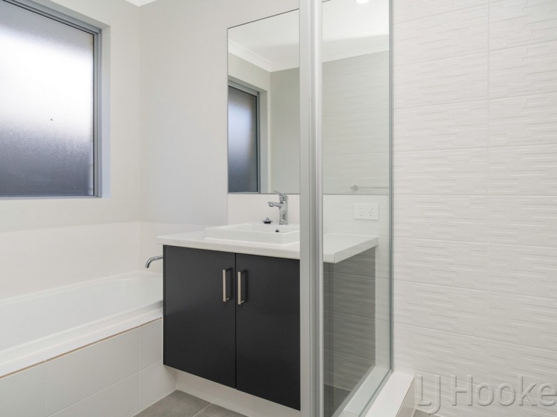 32 Preston Grove, South Guildford WA 6055