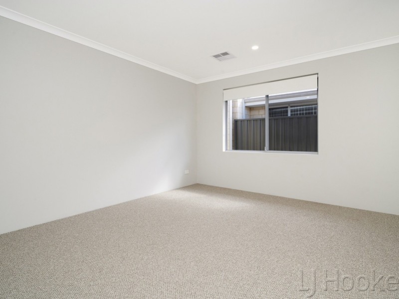 32 Preston Grove, South Guildford WA 6055