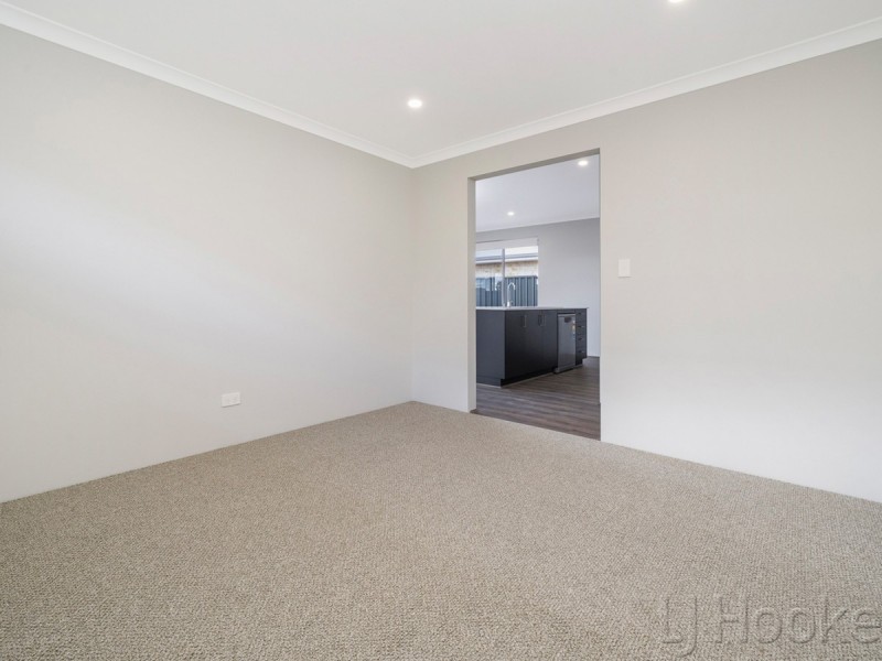 32 Preston Grove, South Guildford WA 6055
